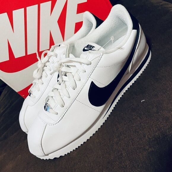 Mint Condition Nike Cortez Basic White Black '72 Forest Gump 8 US 41 EUR 9.5 Wms - Picture 5 of 9
